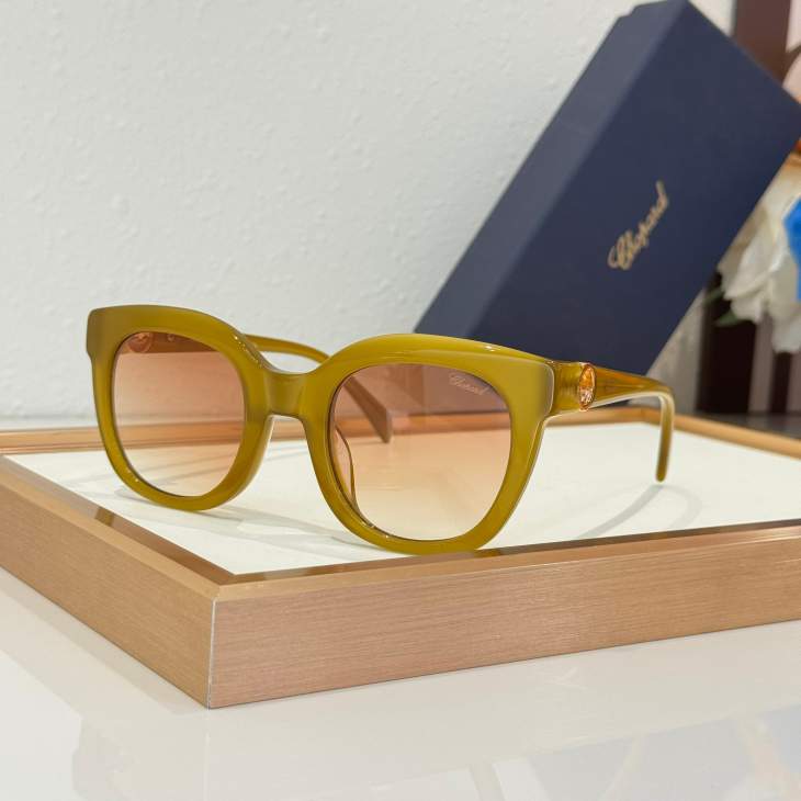 Picture of Chopard Sunglasses _SKUfw74774859fw